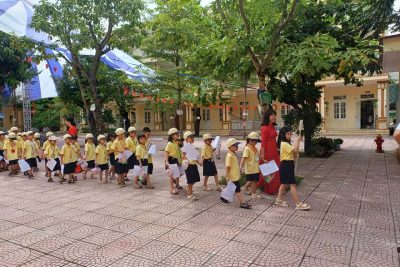 NGÔI NHÀ CHUNG NGUYỄN VIẾT XUÂN HÂN HOAN CHÀO ĐÓN CÁC CON HỌC SINH LỚP 1 NĂM HỌC 2025-2026